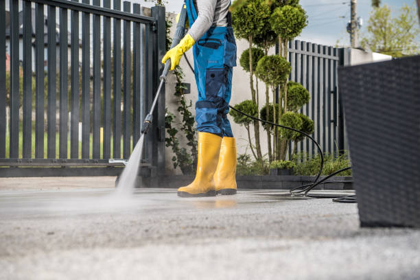 Why Choose Our Certified Pressure Washing Experts for Your Project Needs in Taft Mosswood, CA?